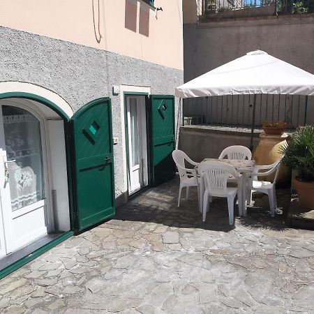 Appartamento Il Giardino 莱万托 外观 照片