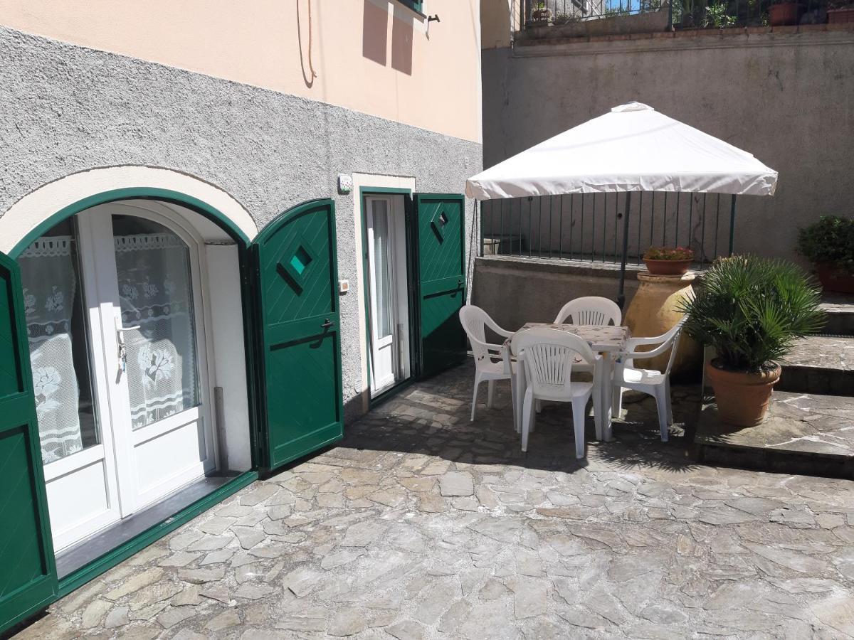 Appartamento Il Giardino 莱万托 外观 照片